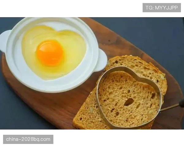 张玉宁和普通人最大的区别，早上七点的早餐都比我这顿奢侈得多。。。